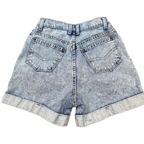 Vintage Sasson Brand Acid Wash High Rise Pleated Shorts 9/10 Perfect Condition - Picture 2 of 16